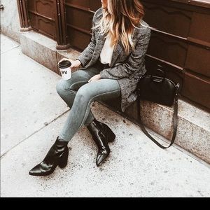 Frye Flynn boot black leather inside zip 7